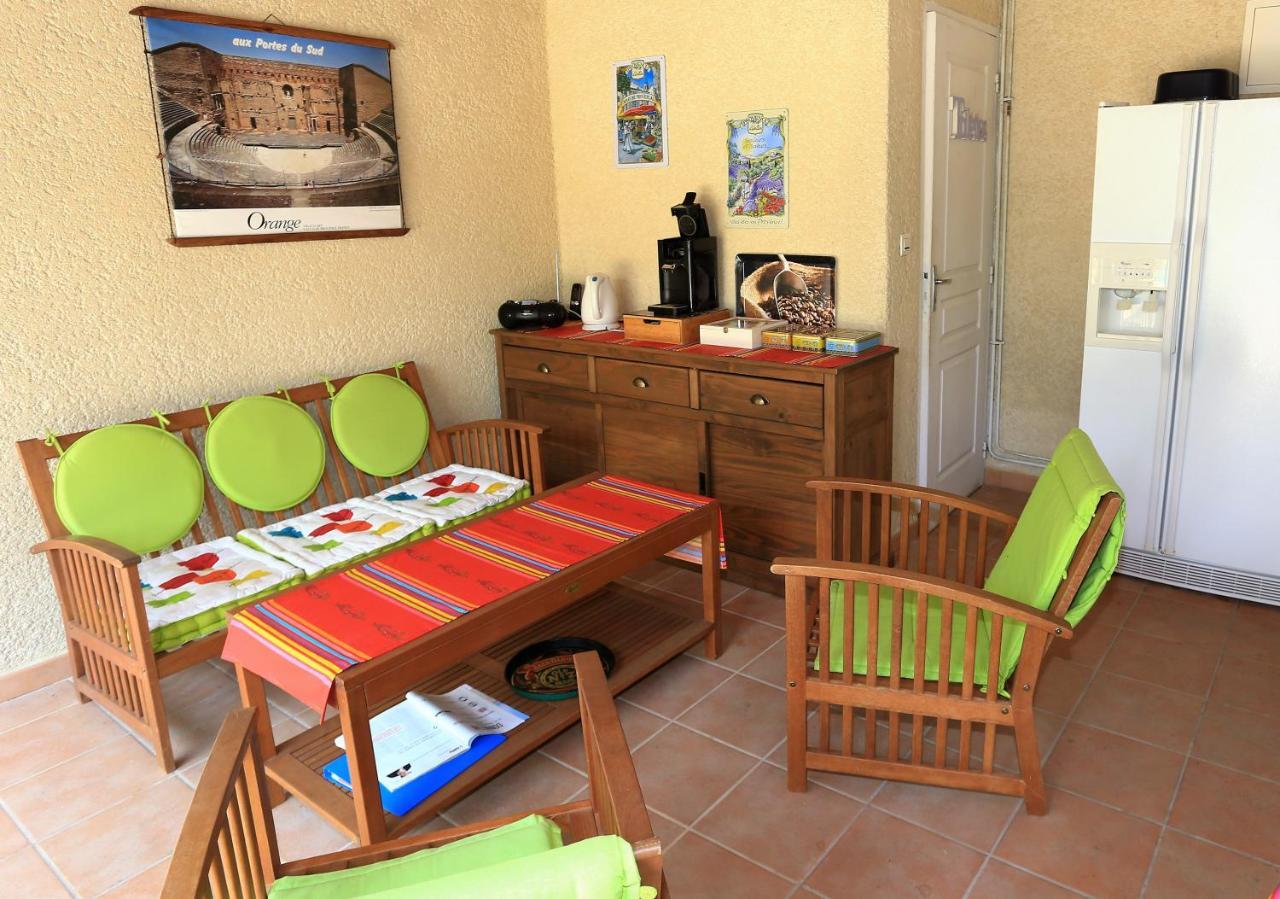 Santolines En Provence Bed and Breakfast Piolenc Eksteriør billede